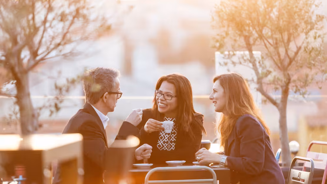 Estudo da Intrum revela que os portugueses estão a pedir mais empréstimos para ir de férias